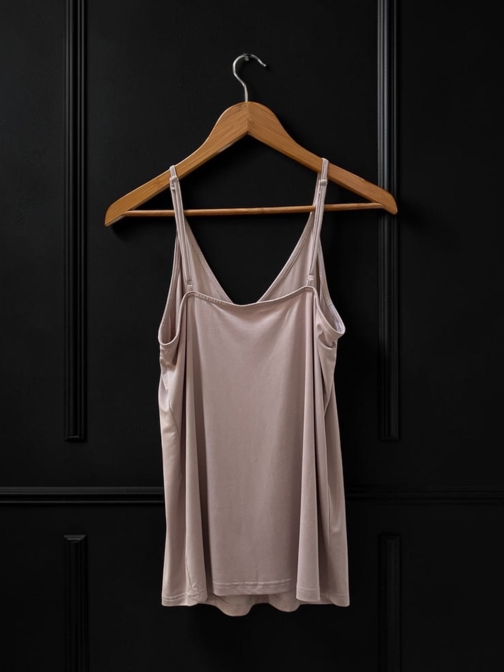Women's V-Neck Spaghetti Strap Camisole Tank Top - Mauve Soft Pink! Medium! - Picture 2 of 5